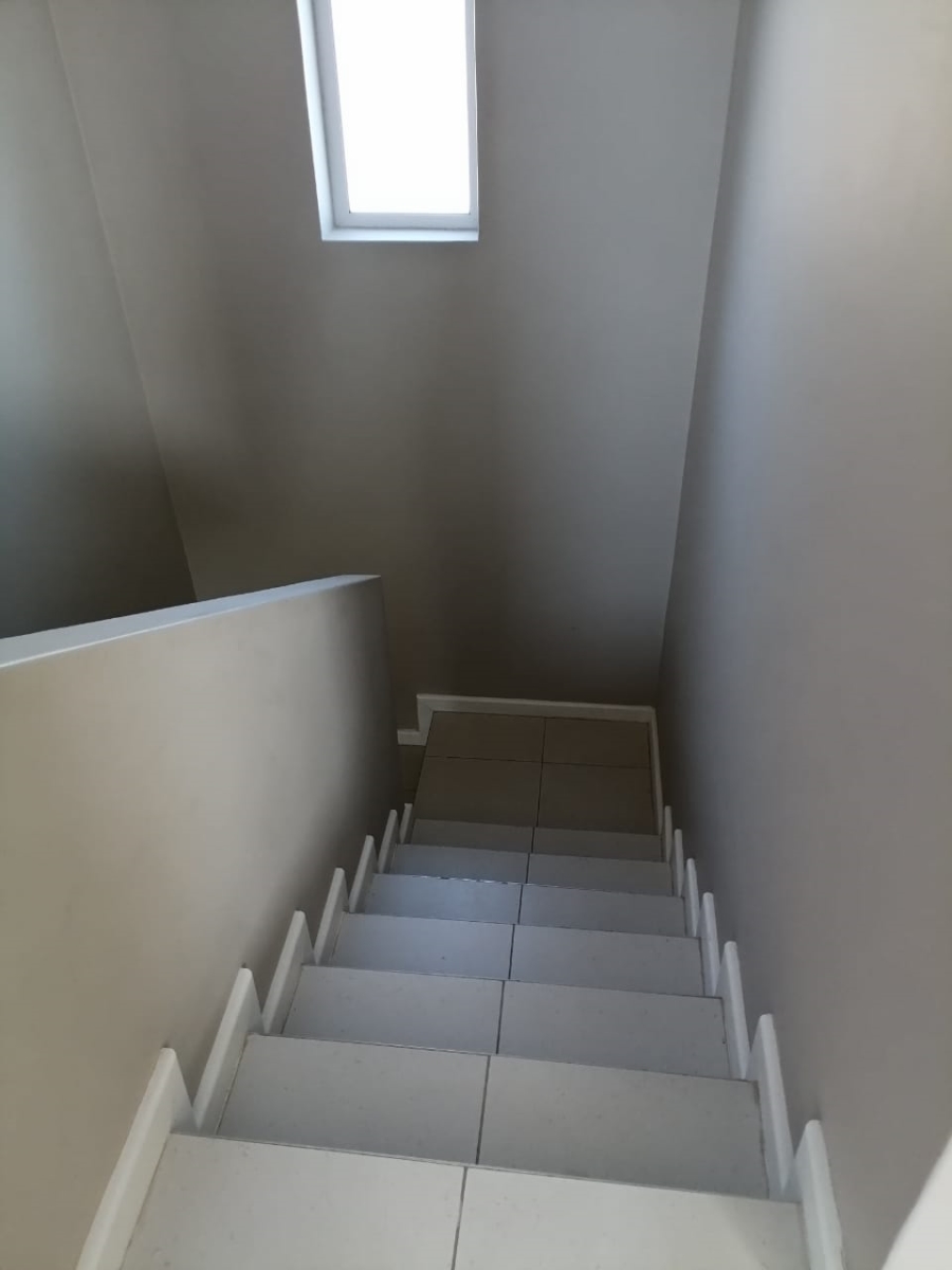 2 Bedroom Property for Sale in Somerset Lakes Western Cape